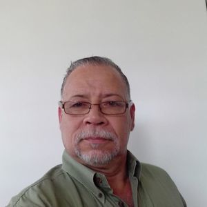 Meet your Posher, Manuel edgardo